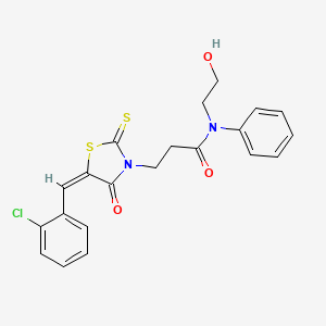 molecular formula C21H19ClN2O3S2 B2472772 3-[(5E)-5-[(2-chlorophenyl)methylidene]-4-oxo-2-sulfanylidene-1,3-thiazolidin-3-yl]-N-(2-hydroxyethyl)-N-phenylpropanamide CAS No. 383372-23-4