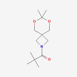 1-(7,7-Dimethyl-6,8-dioxa-2-azaspiro[3.5]nonan-2-yl)-2,2-dimethylpropan-1-one