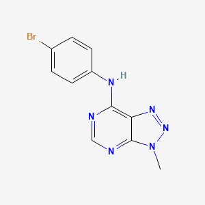 molecular formula C11H9BrN6 B2476055 N-(4-bromophenyl)-3-methyl-3H-[1,2,3]triazolo[4,5-d]pyrimidin-7-amine CAS No. 899953-86-7