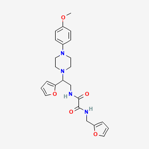 molecular formula C24H28N4O5 B2477690 N'-[2-(furan-2-yl)-2-[4-(4-methoxyphenyl)piperazin-1-yl]ethyl]-N-[(furan-2-yl)methyl]ethanediamide CAS No. 877647-43-3