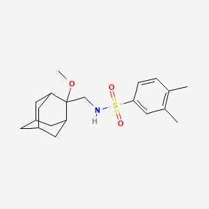 molecular formula C20H29NO3S B2479242 N-[(2-methoxyadamantan-2-yl)methyl]-3,4-dimethylbenzene-1-sulfonamide CAS No. 1797888-23-3
