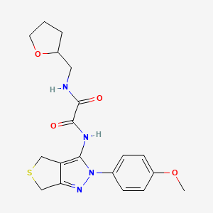molecular formula C19H22N4O4S B2479707 N-[2-(4-methoxyphenyl)-2H,4H,6H-thieno[3,4-c]pyrazol-3-yl]-N'-[(oxolan-2-yl)methyl]ethanediamide CAS No. 899741-62-9