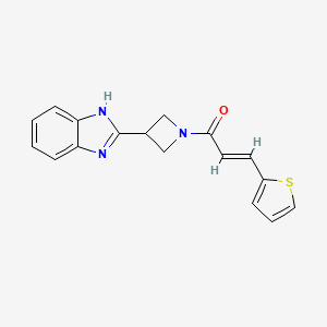 molecular formula C17H15N3OS B2479938 (E)-1-(3-(1H-benzo[d]imidazol-2-yl)azetidin-1-yl)-3-(thiophen-2-yl)prop-2-en-1-one CAS No. 1334377-23-9