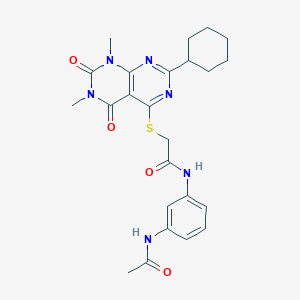 molecular formula C24H28N6O4S B2480884 N-(3-acetamidophenyl)-2-((2-cyclohexyl-6,8-dimethyl-5,7-dioxo-5,6,7,8-tetrahydropyrimido[4,5-d]pyrimidin-4-yl)thio)acetamide CAS No. 893914-81-3