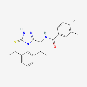 molecular formula C22H26N4OS B2483479 N-{[4-(2,6-diethylphenyl)-5-sulfanylidene-4,5-dihydro-1H-1,2,4-triazol-3-yl]methyl}-3,4-dimethylbenzamide CAS No. 391887-29-9