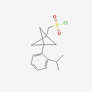 molecular formula C15H19ClO2S B2484627 [3-(2-Propan-2-ylphenyl)-1-bicyclo[1.1.1]pentanyl]methanesulfonyl chloride CAS No. 2287300-64-3