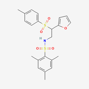 molecular formula C22H25NO5S2 B2486514 N-[2-(furan-2-yl)-2-(4-methylbenzenesulfonyl)ethyl]-2,4,6-trimethylbenzene-1-sulfonamide CAS No. 877816-65-4