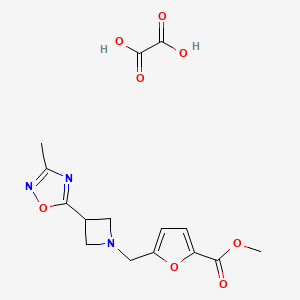 molecular formula C15H17N3O8 B2487294 Methyl 5-((3-(3-methyl-1,2,4-oxadiazol-5-yl)azetidin-1-yl)methyl)furan-2-carboxylate oxalate CAS No. 1428355-23-0