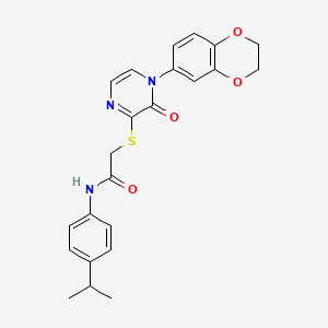 molecular formula C23H23N3O4S B2487756 2-((4-(2,3-二氢苯并[b][1,4]二噁烷-6-基)-3-酮-3,4-二氢吡嗪-2-基)硫)-N-(4-异丙基苯基)乙酰胺 CAS No. 899743-75-0