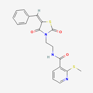 B2490316 N-[2-[(5E)-5-Benzylidene-2,4-dioxo-1,3-thiazolidin-3-yl]ethyl]-2-methylsulfanylpyridine-3-carboxamide CAS No. 796978-32-0