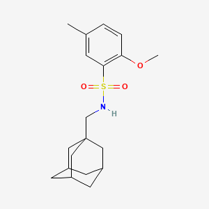molecular formula C19H27NO3S B2490403 N-[(adamantan-1-yl)methyl]-2-methoxy-5-methylbenzene-1-sulfonamide CAS No. 445473-40-5