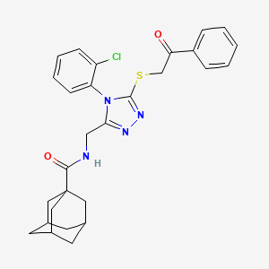 molecular formula C28H29ClN4O2S B2494450 N-{[4-(2-chlorophenyl)-5-[(2-oxo-2-phenylethyl)sulfanyl]-4H-1,2,4-triazol-3-yl]methyl}adamantane-1-carboxamide CAS No. 477302-07-1