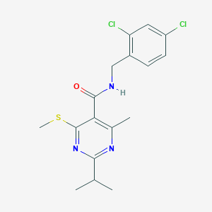 molecular formula C17H19Cl2N3OS B2495818 N-[(2,4-dichlorophenyl)methyl]-4-methyl-6-(methylsulfanyl)-2-(propan-2-yl)pyrimidine-5-carboxamide CAS No. 1090965-87-9