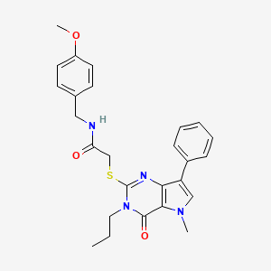 molecular formula C26H28N4O3S B2495949 N-[(4-methoxyphenyl)methyl]-2-({5-methyl-4-oxo-7-phenyl-3-propyl-3H,4H,5H-pyrrolo[3,2-d]pyrimidin-2-yl}sulfanyl)acetamide CAS No. 1111981-50-0