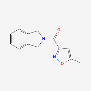 molecular formula C13H12N2O2 B2508180 Isoindolin-2-yl(5-methylisoxazol-3-yl)methanone CAS No. 2034461-33-9