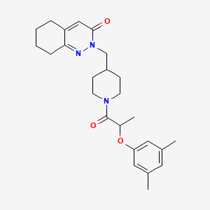 molecular formula C25H33N3O3 B2508977 2-({1-[2-(3,5-Dimethylphenoxy)propanoyl]piperidin-4-yl}methyl)-2,3,5,6,7,8-hexahydrocinnolin-3-one CAS No. 2320464-85-3