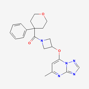 molecular formula C21H23N5O3 B2513765 3-({5-甲基-[1,2,4]三唑并[1,5-a]嘧啶-7-基}氧基)-1-(4-苯氧烷-4-羰基)氮杂环丁烷 CAS No. 2097872-43-8