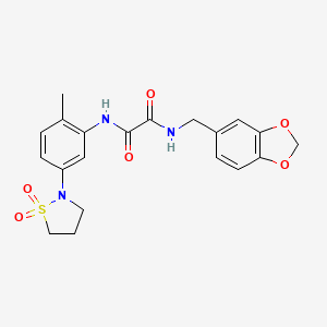 molecular formula C20H21N3O6S B2516218 N1-(benzo[d][1,3]dioxol-5-ylmethyl)-N2-(5-(1,1-dioxidoisothiazolidin-2-yl)-2-methylphenyl)oxalamide CAS No. 1105228-14-5