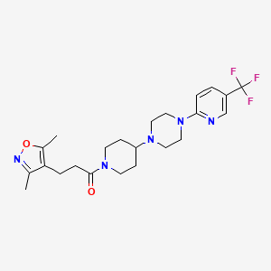 3-(3,5-Dimethyl-1,2-oxazol-4-yl)-1-(4-{4-[5-(trifluoromethyl)pyridin-2-yl]piperazin-1-yl}piperidin-1-yl)propan-1-one