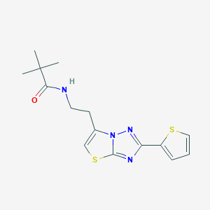 molecular formula C15H18N4OS2 B2518837 N-(2-(2-(thiophen-2-yl)thiazolo[3,2-b][1,2,4]triazol-6-yl)ethyl)pivalamide CAS No. 941999-56-0