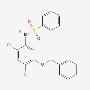 molecular formula C19H15Cl2NO3S B2519766 N-[5-(benzyloxy)-2,4-dichlorophenyl]benzenesulfonamide CAS No. 338967-82-1