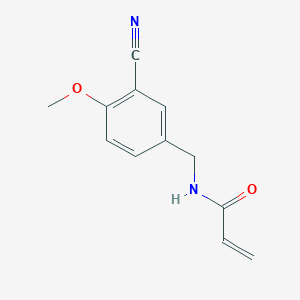 molecular formula C12H12N2O2 B2520716 N-[(3-Cyano-4-methoxyphenyl)methyl]prop-2-enamide CAS No. 2361642-68-2