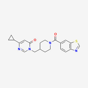 molecular formula C21H22N4O2S B2527848 3-{[1-(1,3-Benzothiazole-6-carbonyl)piperidin-4-yl]methyl}-6-cyclopropyl-3,4-dihydropyrimidin-4-one CAS No. 2176202-27-8