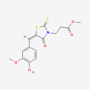 molecular formula C15H15NO5S2 B2528559 (E)-methyl 3-(5-(4-hydroxy-3-methoxybenzylidene)-4-oxo-2-thioxothiazolidin-3-yl)propanoate CAS No. 303117-19-3