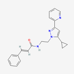 molecular formula C22H22N4O B2529195 N-(2-(5-cyclopropyl-3-(pyridin-2-yl)-1H-pyrazol-1-yl)ethyl)cinnamamide CAS No. 1798415-96-9