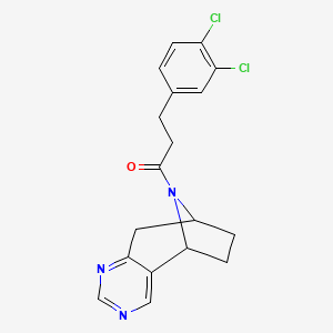 molecular formula C18H17Cl2N3O B2529272 3-(3,4-二氯苯基)-1-((5R,8S)-6,7,8,9-四氢-5H-5,8-环亚氨基环庚并[d]嘧啶-10-基)丙-1-酮 CAS No. 2058873-21-3