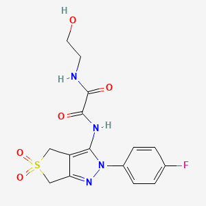 molecular formula C15H15FN4O5S B2532065 N'-[2-(4-fluorophenyl)-5,5-dioxo-2H,4H,6H-5lambda6-thieno[3,4-c]pyrazol-3-yl]-N-(2-hydroxyethyl)ethanediamide CAS No. 899989-47-0