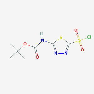 molecular formula C7H10ClN3O4S2 B2532148 Tert-butyl (5-(chlorosulfonyl)-1,3,4-thiadiazol-2-yl)carbamate CAS No. 180003-08-1