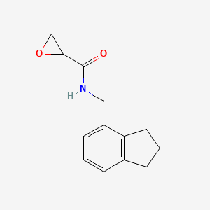 molecular formula C13H15NO2 B2532891 N-(2,3-Dihydro-1H-inden-4-ylmethyl)oxirane-2-carboxamide CAS No. 2411298-97-8