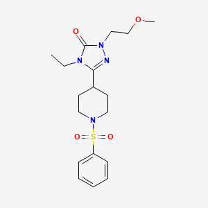 B2535298 4-ethyl-1-(2-methoxyethyl)-3-(1-(phenylsulfonyl)piperidin-4-yl)-1H-1,2,4-triazol-5(4H)-one CAS No. 1797126-33-0
