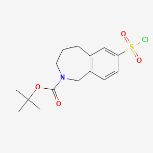 molecular formula C15H20ClNO4S B2537683 Tert-butyl 7-chlorosulfonyl-1,3,4,5-tetrahydro-2-benzazepine-2-carboxylate CAS No. 2287302-02-5