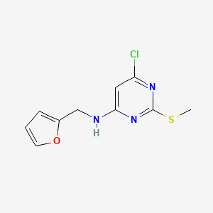 molecular formula C10H10ClN3OS B2543794 N-[6-chloro-2-(methylsulfanyl)-4-pyrimidinyl]-N-(2-furylmethyl)amine CAS No. 478258-65-0