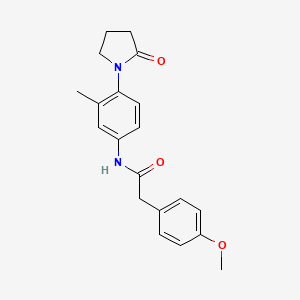 molecular formula C20H22N2O3 B2544396 2-(4-methoxyphenyl)-N-[3-methyl-4-(2-oxopyrrolidin-1-yl)phenyl]acetamide CAS No. 941956-81-6