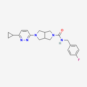 molecular formula C21H24FN5O B2544512 2-(6-Cyclopropylpyridazin-3-yl)-N-[(4-fluorophenyl)methyl]-1,3,3a,4,6,6a-hexahydropyrrolo[3,4-c]pyrrole-5-carboxamide CAS No. 2415502-44-0