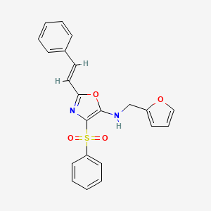 molecular formula C22H18N2O4S B2544889 (E)-N-(furan-2-ylmethyl)-4-(phenylsulfonyl)-2-styryloxazol-5-amine CAS No. 305330-83-0