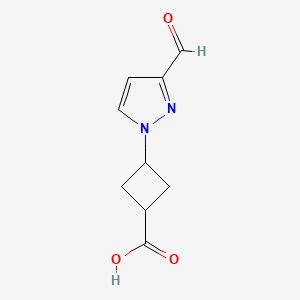 molecular formula C9H10N2O3 B2547338 rac-(1r,3r)-3-(3-formyl-1H-pyrazol-1-yl)cyclobutane-1-carboxylicacid CAS No. 2260917-95-9