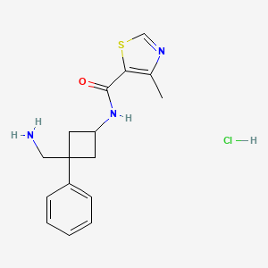 molecular formula C16H20ClN3OS B2549259 N-[3-(Aminomethyl)-3-phenylcyclobutyl]-4-methyl-1,3-thiazole-5-carboxamide;hydrochloride CAS No. 2418719-53-4