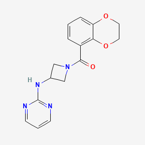 molecular formula C16H16N4O3 B2550265 (2,3-Dihydrobenzo[b][1,4]dioxin-5-yl)(3-(pyrimidin-2-ylamino)azetidin-1-yl)methanone CAS No. 2324600-61-3