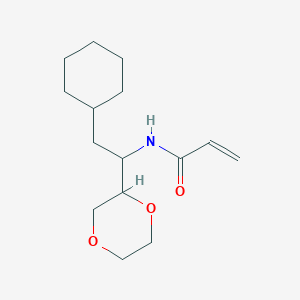 molecular formula C15H25NO3 B2551215 N-[2-Cyclohexyl-1-(1,4-dioxan-2-yl)ethyl]prop-2-enamide CAS No. 2248699-98-9