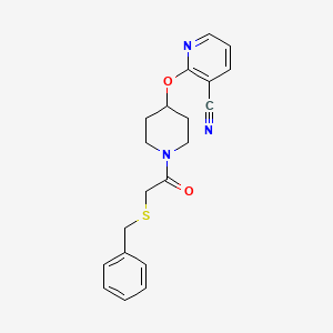 molecular formula C20H21N3O2S B2551399 2-((1-(2-(Benzylthio)acetyl)piperidin-4-yl)oxy)nicotinonitrile CAS No. 1797596-58-7