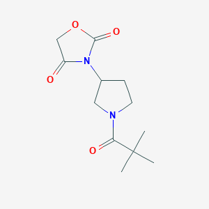 molecular formula C12H18N2O4 B2551748 3-[1-(2,2-dimethylpropanoyl)pyrrolidin-3-yl]-1,3-oxazolidine-2,4-dione CAS No. 2034240-33-8