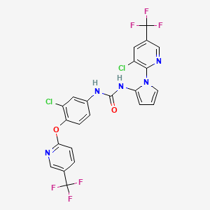 molecular formula C23H13Cl2F6N5O2 B2552783 N-(3-chloro-4-{[5-(trifluoromethyl)-2-pyridinyl]oxy}phenyl)-N'-{1-[3-chloro-5-(trifluoromethyl)-2-pyridinyl]-1H-pyrrol-2-yl}urea CAS No. 338407-21-9