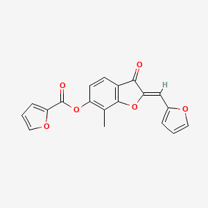 molecular formula C19H12O6 B2553016 (Z)-2-(furan-2-ylmethylene)-7-methyl-3-oxo-2,3-dihydrobenzofuran-6-yl furan-2-carboxylate CAS No. 896830-12-9