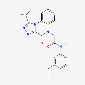 molecular formula C22H23N5O2 B2553592 N-(3-ethylphenyl)-2-[4-oxo-1-(propan-2-yl)-4H,5H-[1,2,4]triazolo[4,3-a]quinoxalin-5-yl]acetamide CAS No. 1359150-01-8