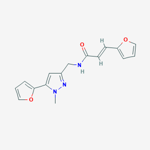 molecular formula C16H15N3O3 B2554506 (2E)-3-(furan-2-yl)-N-{[5-(furan-2-yl)-1-methyl-1H-pyrazol-3-yl]methyl}prop-2-enamide CAS No. 1421586-92-6