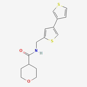 molecular formula C15H17NO2S2 B2555734 N-[(4-Thiophen-3-ylthiophen-2-yl)methyl]oxane-4-carboxamide CAS No. 2379977-64-5